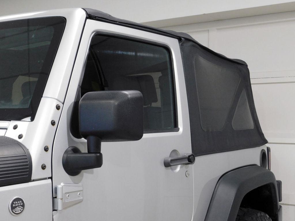 Jeep Wrangler Sport 4WD 2010