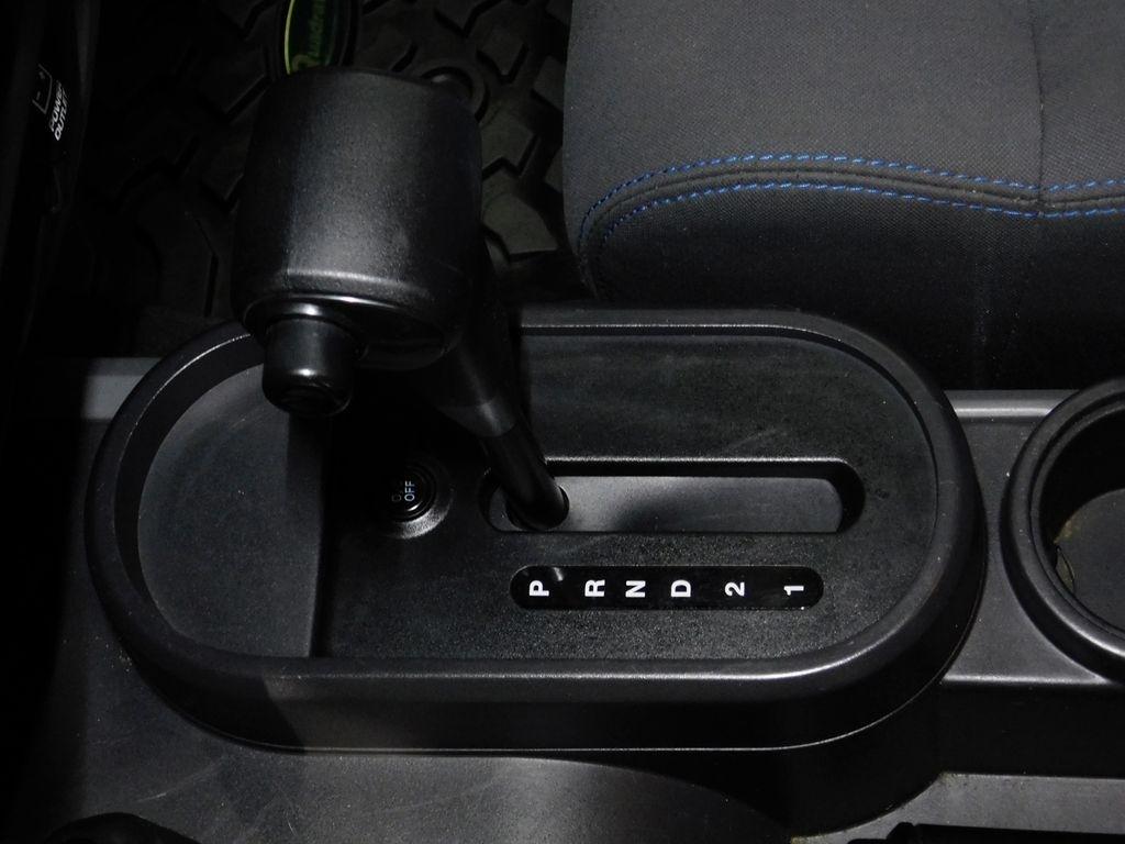 Jeep Wrangler Sport 4WD 2010