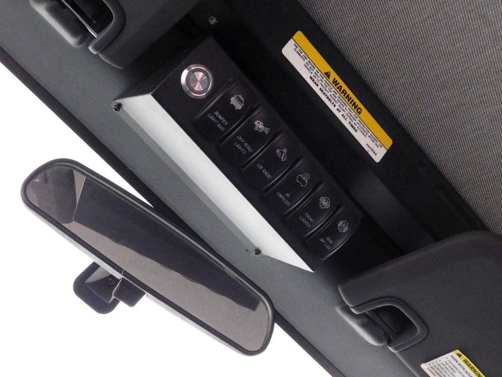 Jeep Wrangler Sport 4WD 2010