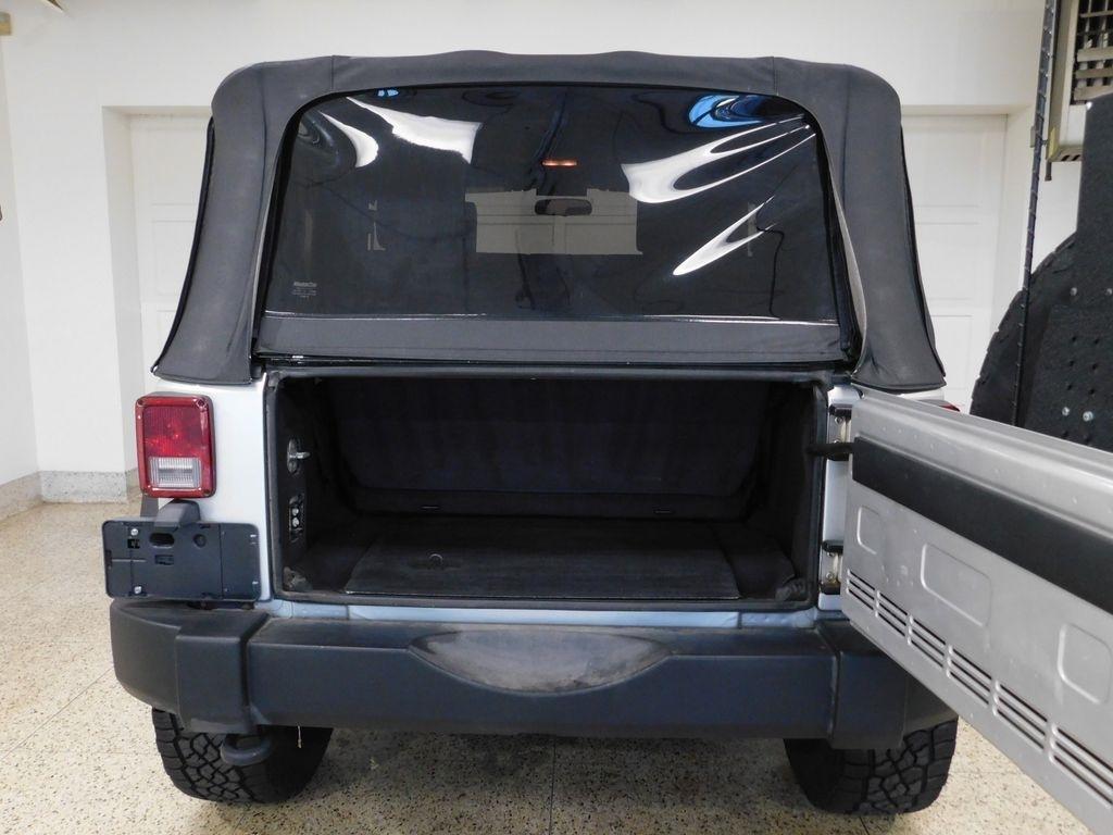 Jeep Wrangler Sport 4WD 2010