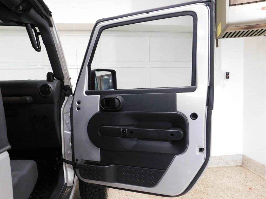 Jeep Wrangler Sport 4WD 2010