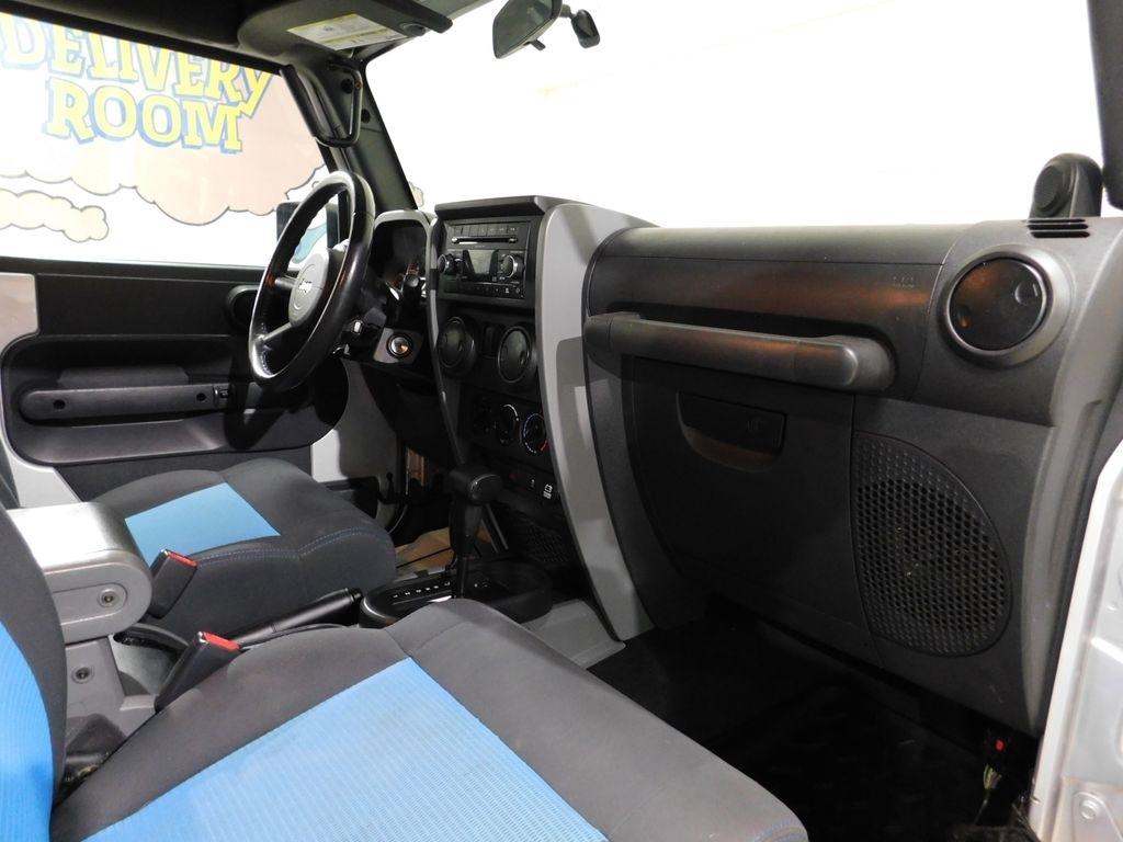 Jeep Wrangler Sport 4WD 2010