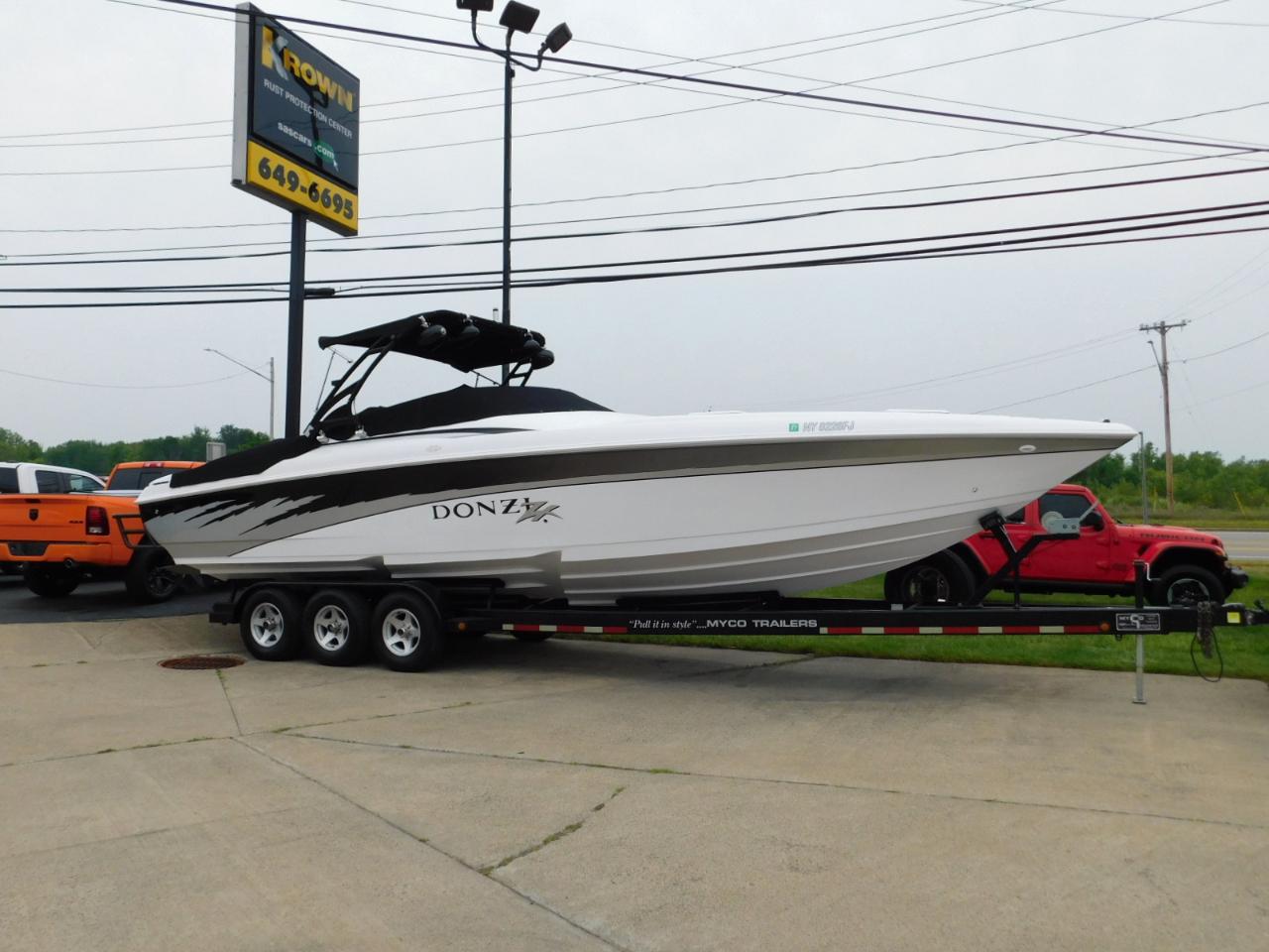 Donzi 33  2005