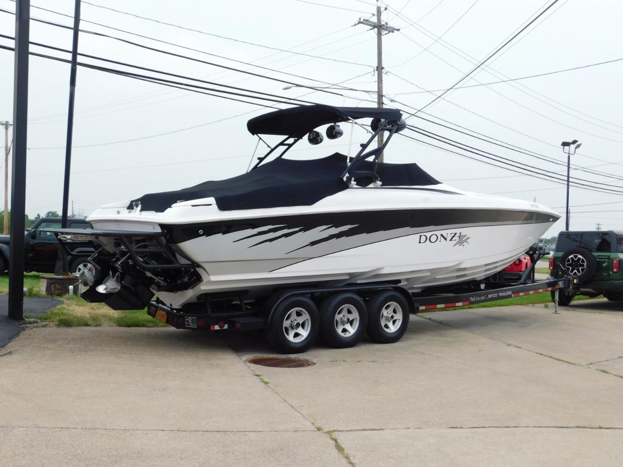 Donzi 33  2005