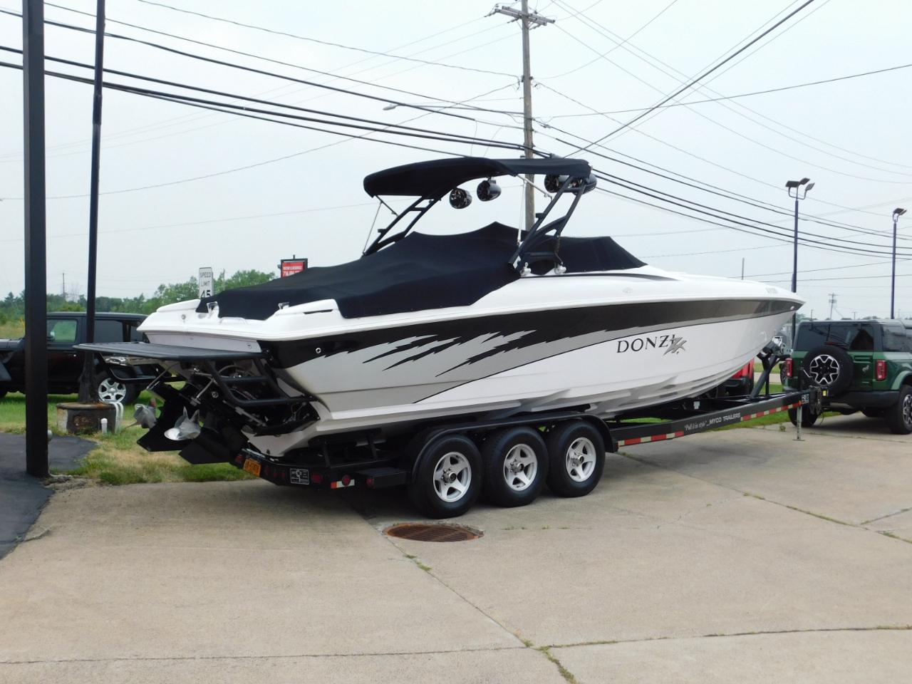 Donzi 33  2005