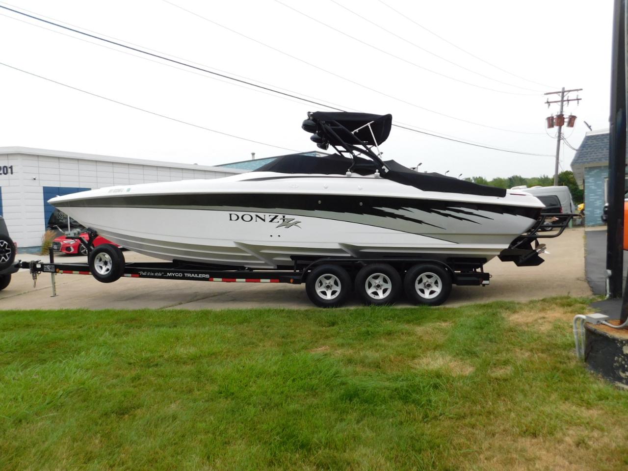 Donzi 33  2005