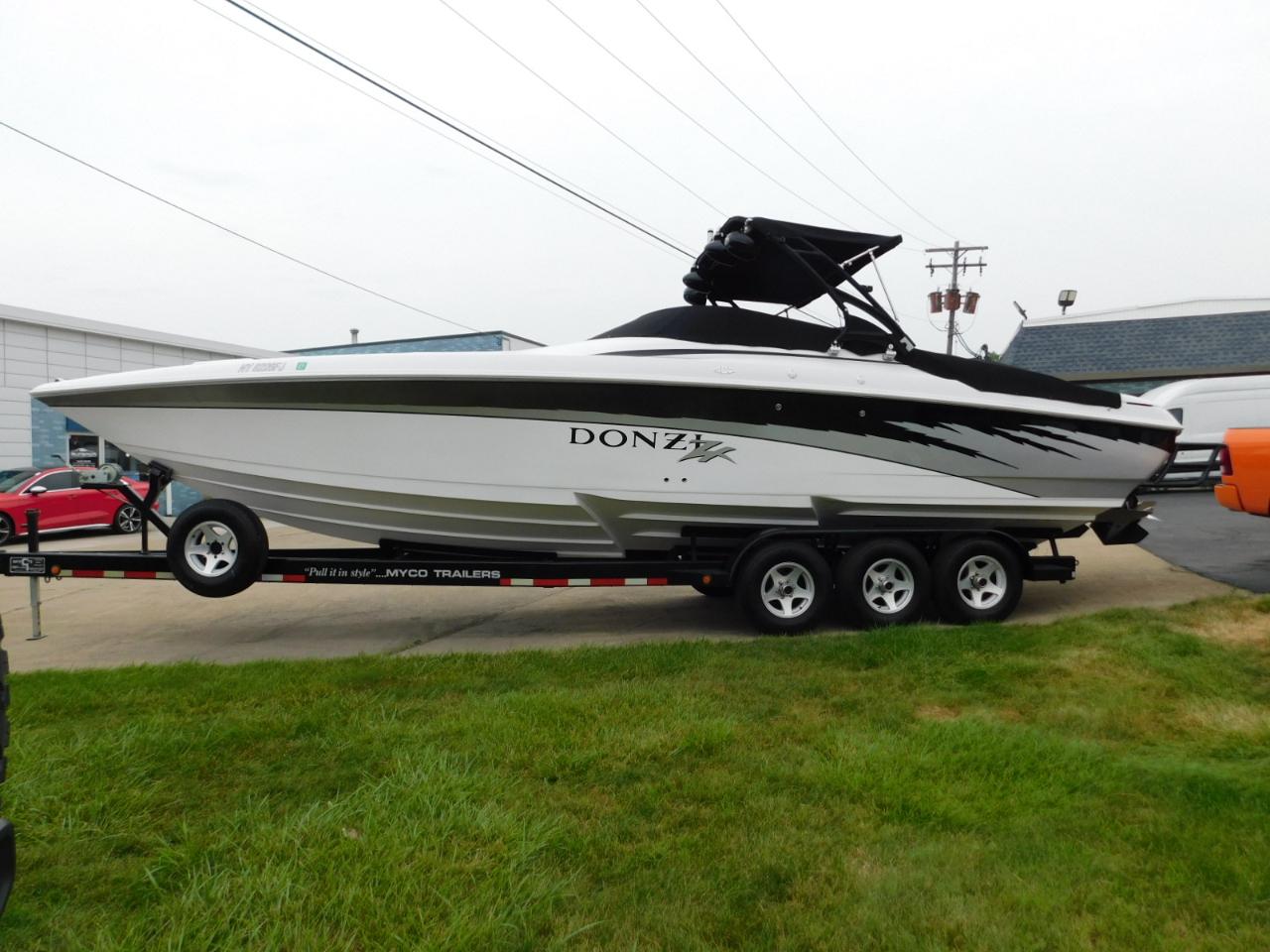 Donzi 33  2005