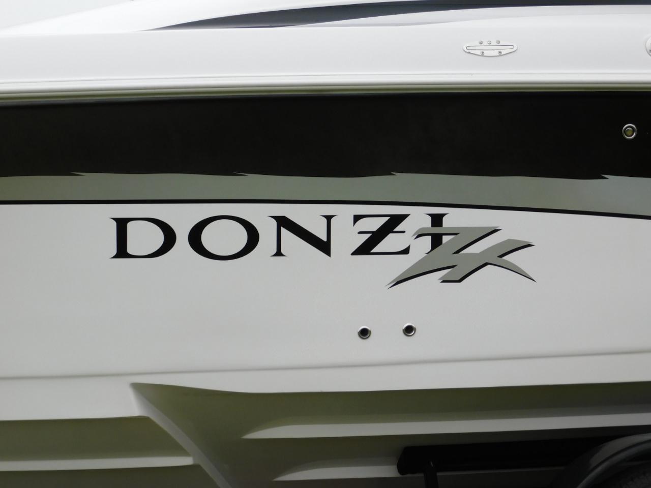 Donzi 33  2005