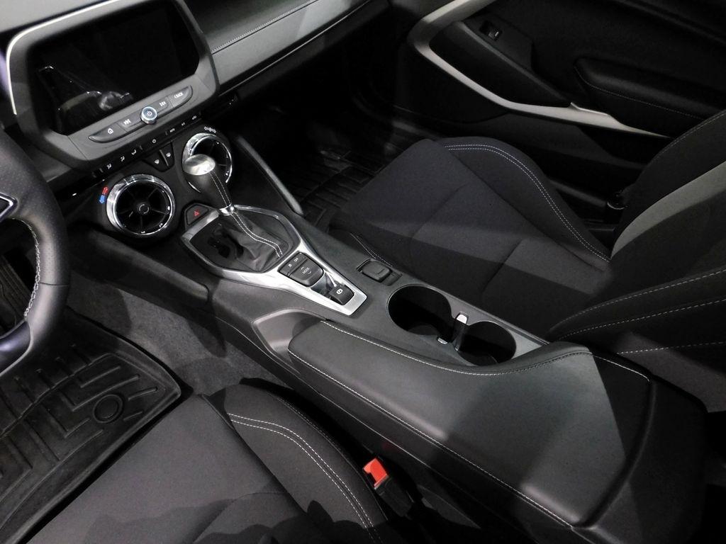Chevrolet Camaro 1SS Coupe 8A 2018