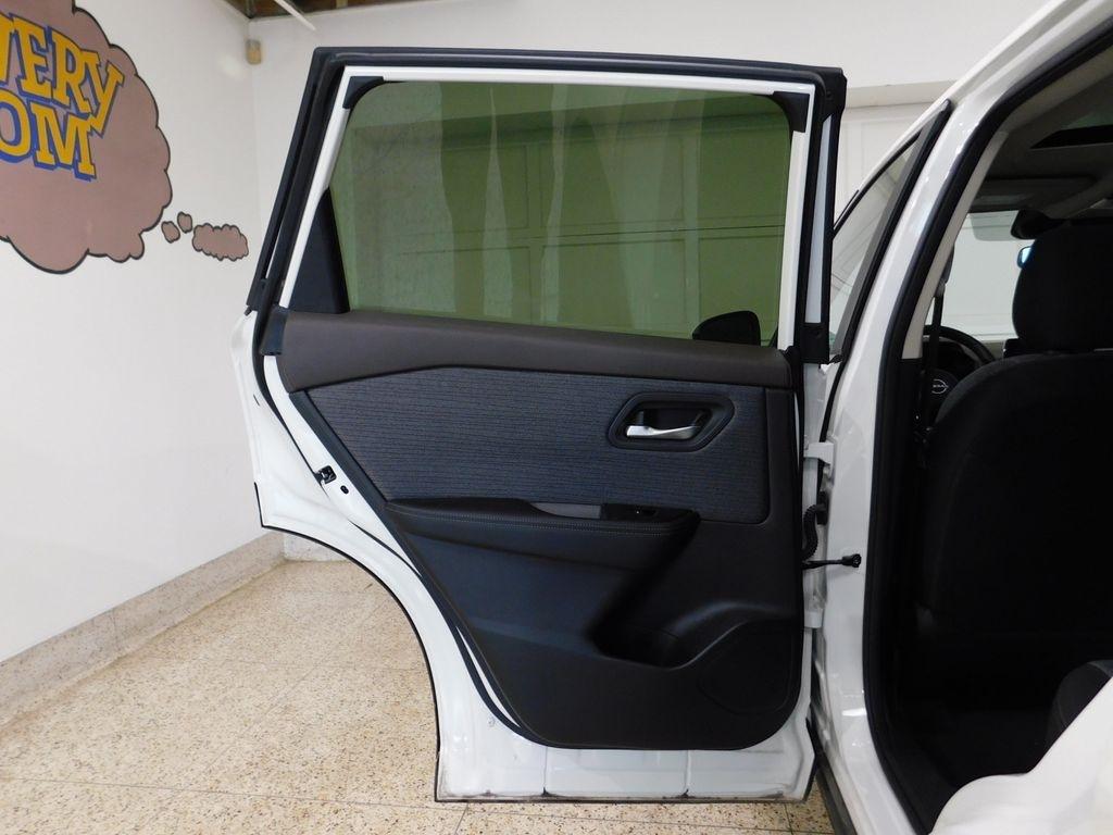 Nissan Rogue SV AWD 2023