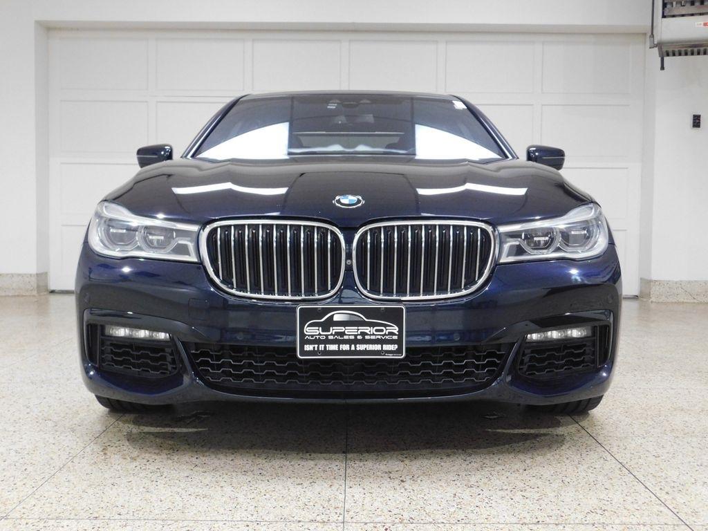 BMW 7-Series 750i xDrive 2019
