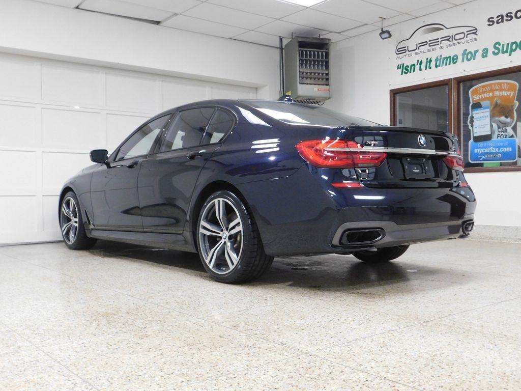 BMW 7-Series 750i xDrive 2019