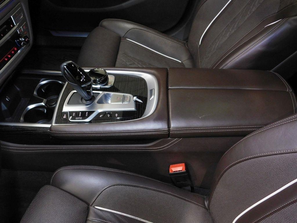BMW 7-Series 750i xDrive 2019