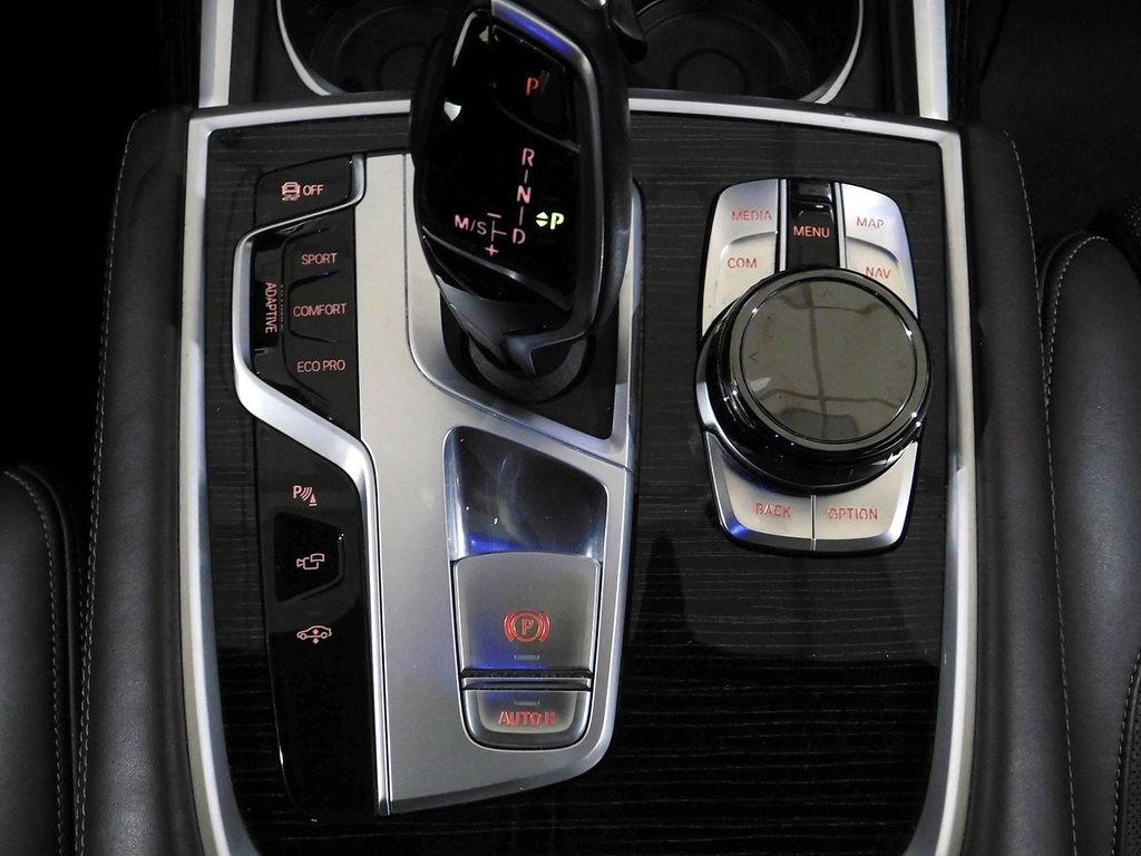 BMW 7-Series 750i xDrive 2019