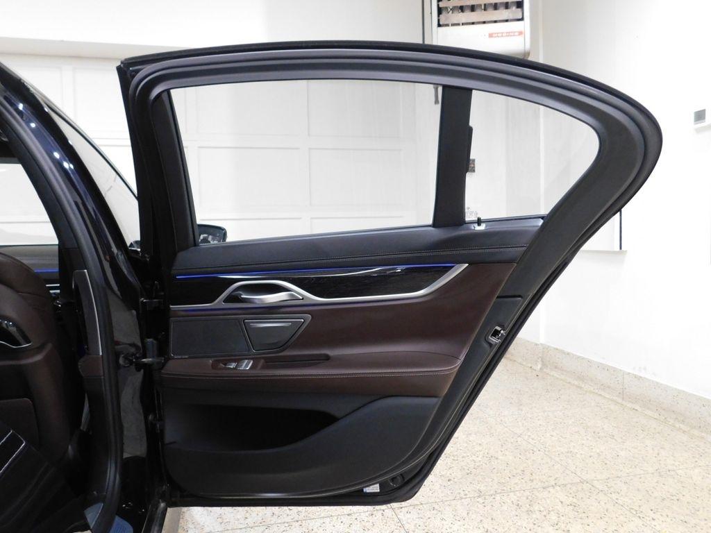 BMW 7-Series 750i xDrive 2019