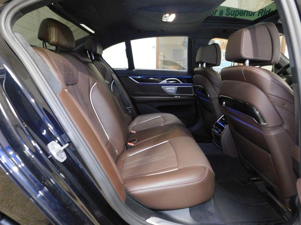 BMW 7-Series 750i xDrive 2019