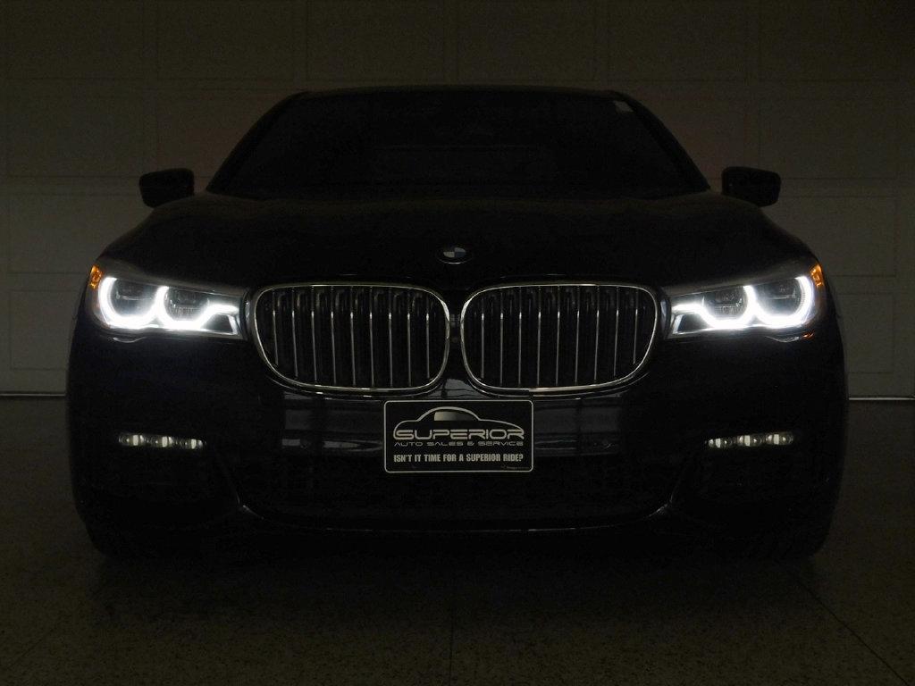 BMW 7-Series 750i xDrive 2019