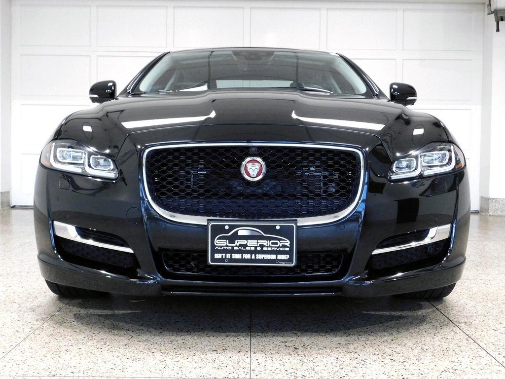 Jaguar XJ-Series R-Sport AWD 2018