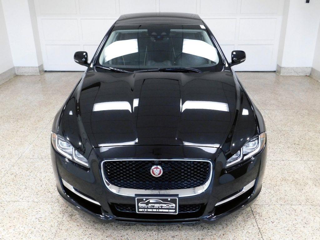 Jaguar XJ-Series R-Sport AWD 2018