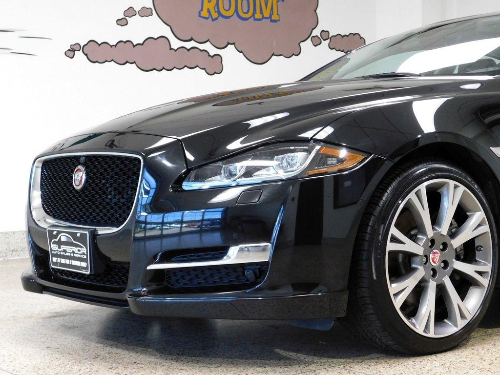 Jaguar XJ-Series R-Sport AWD 2018