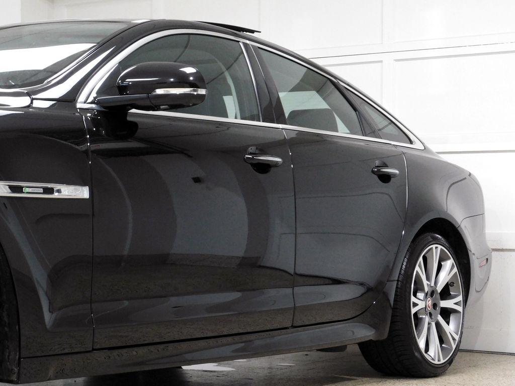 Jaguar XJ-Series R-Sport AWD 2018
