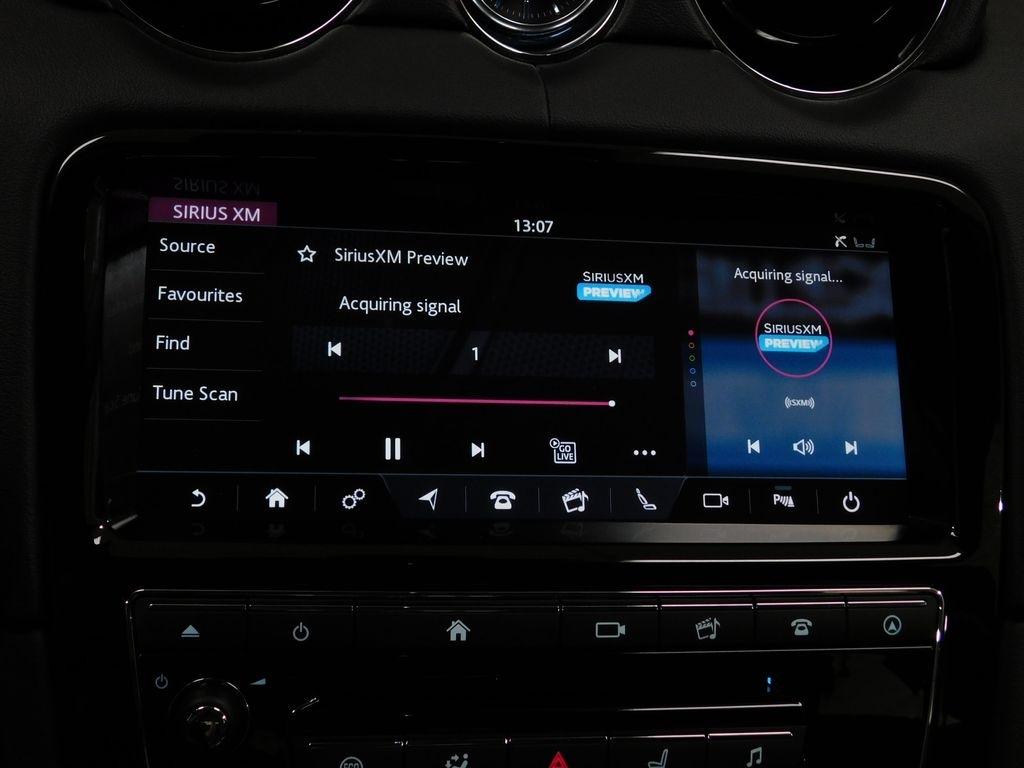 Jaguar XJ-Series R-Sport AWD 2018