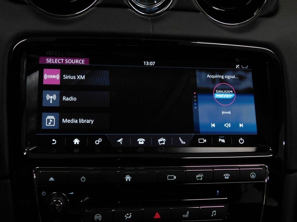 Jaguar XJ-Series R-Sport AWD 2018