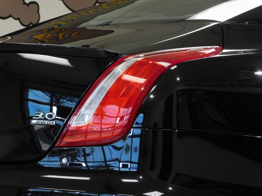 Jaguar XJ-Series R-Sport AWD 2018