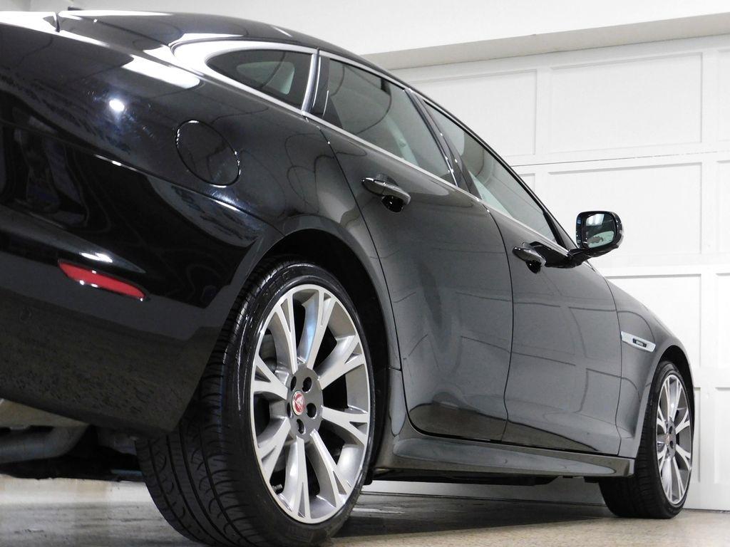 Jaguar XJ-Series R-Sport AWD 2018