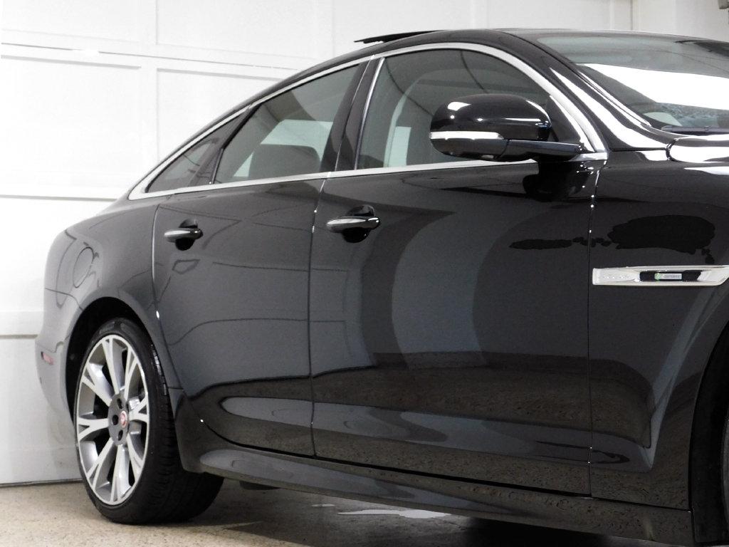 Jaguar XJ-Series R-Sport AWD 2018