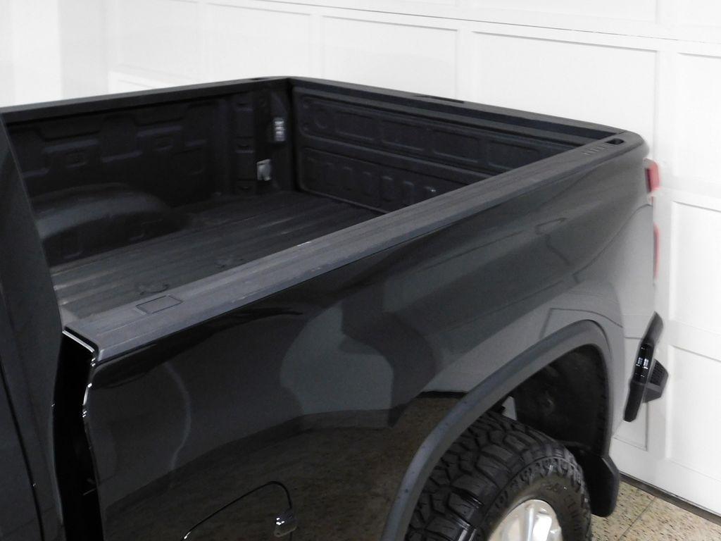 Chevrolet Silverado 2500HD High Country Crew Cab Long Box 4WD 2021