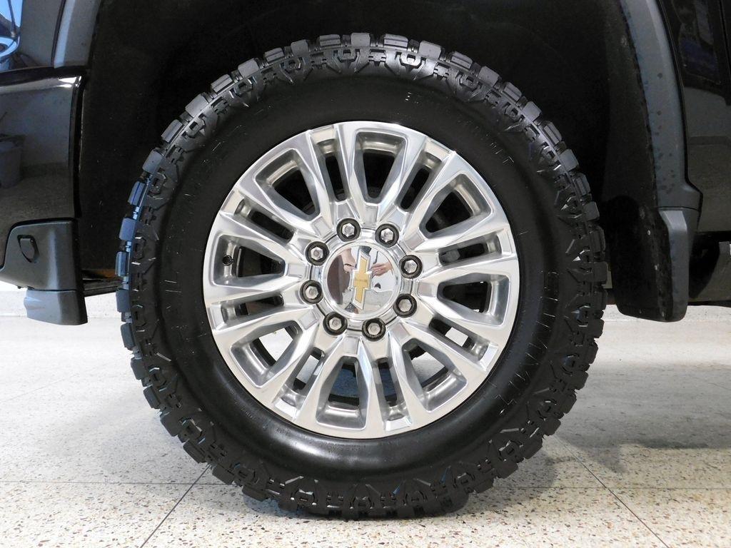 Chevrolet Silverado 2500HD High Country Crew Cab Long Box 4WD 2021
