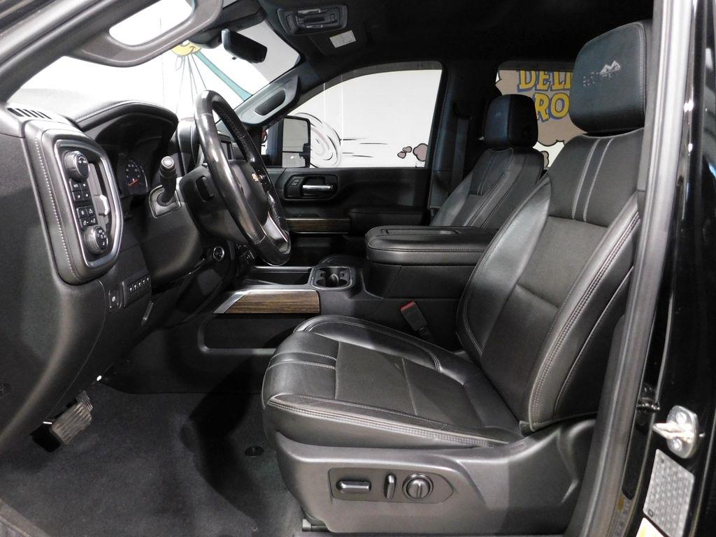 Chevrolet Silverado 2500HD High Country Crew Cab Long Box 4WD 2021