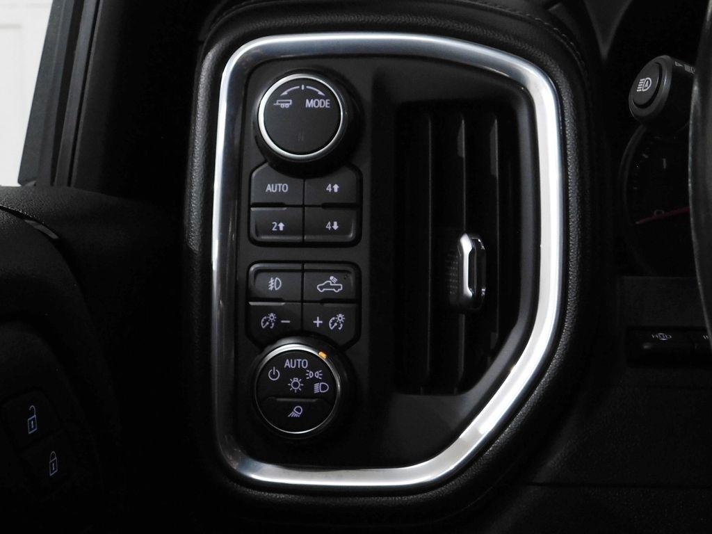 Chevrolet Silverado 2500HD High Country Crew Cab Long Box 4WD 2021