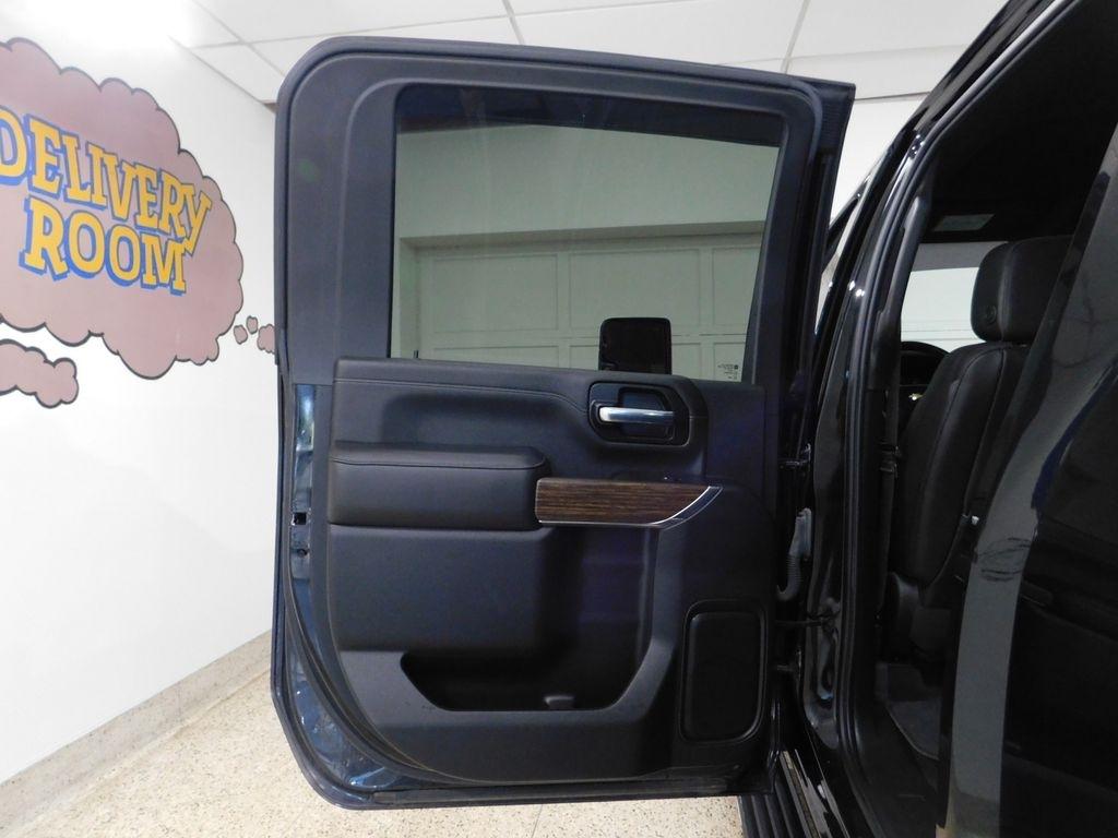 Chevrolet Silverado 2500HD High Country Crew Cab Long Box 4WD 2021