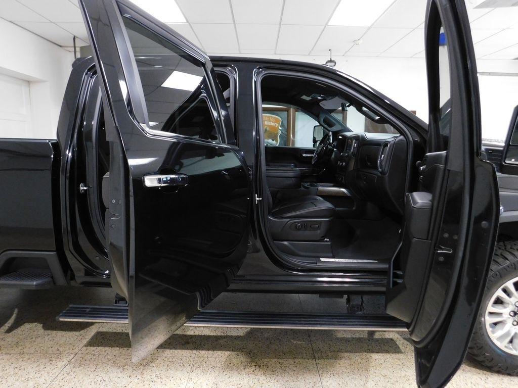 Chevrolet Silverado 2500HD High Country Crew Cab Long Box 4WD 2021