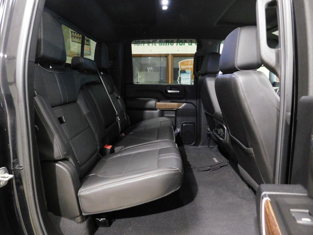 Chevrolet Silverado 2500HD High Country Crew Cab Long Box 4WD 2021