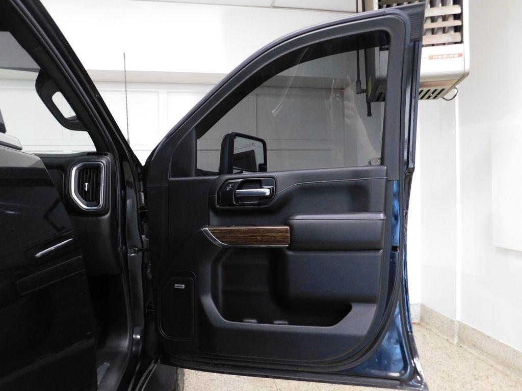 Chevrolet Silverado 2500HD High Country Crew Cab Long Box 4WD 2021