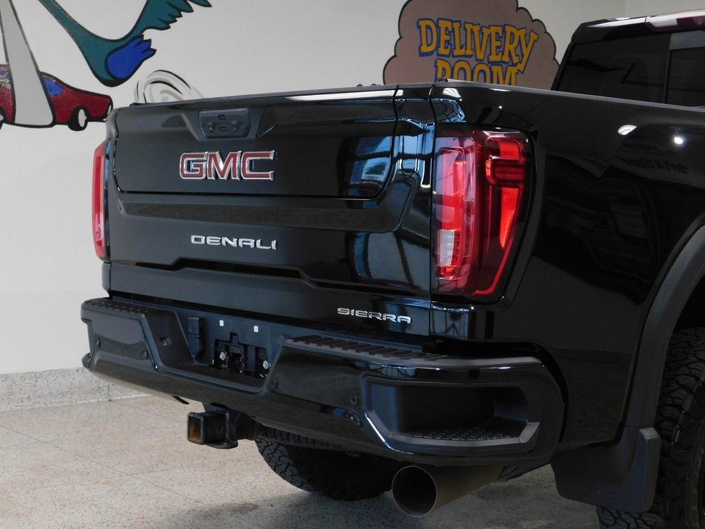 GMC Sierra 3500HD Denali Crew Cab 4WD 2021