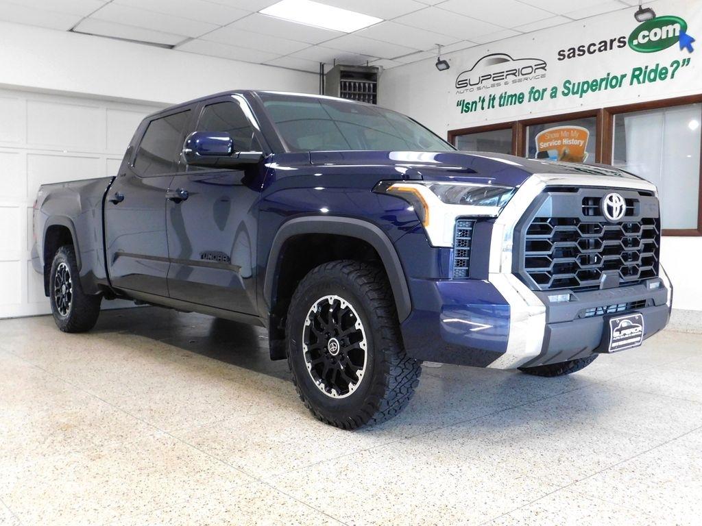 Toyota Tundra SR5 CrewMax 4WD Long Bed 2023