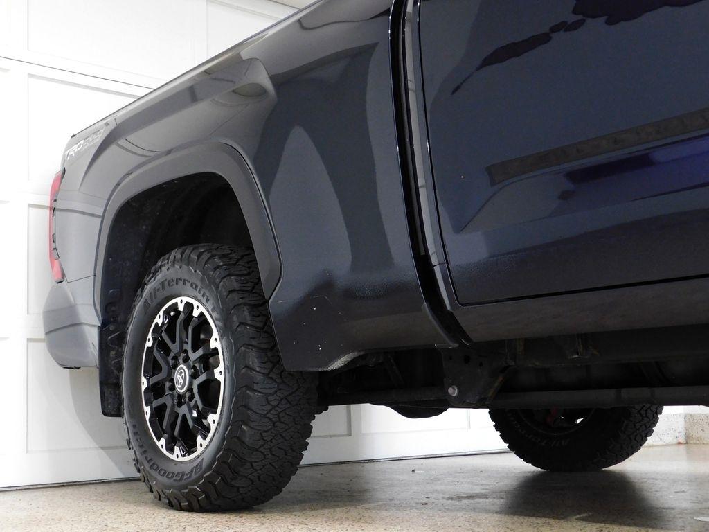 Toyota Tundra SR5 CrewMax 4WD Long Bed 2023
