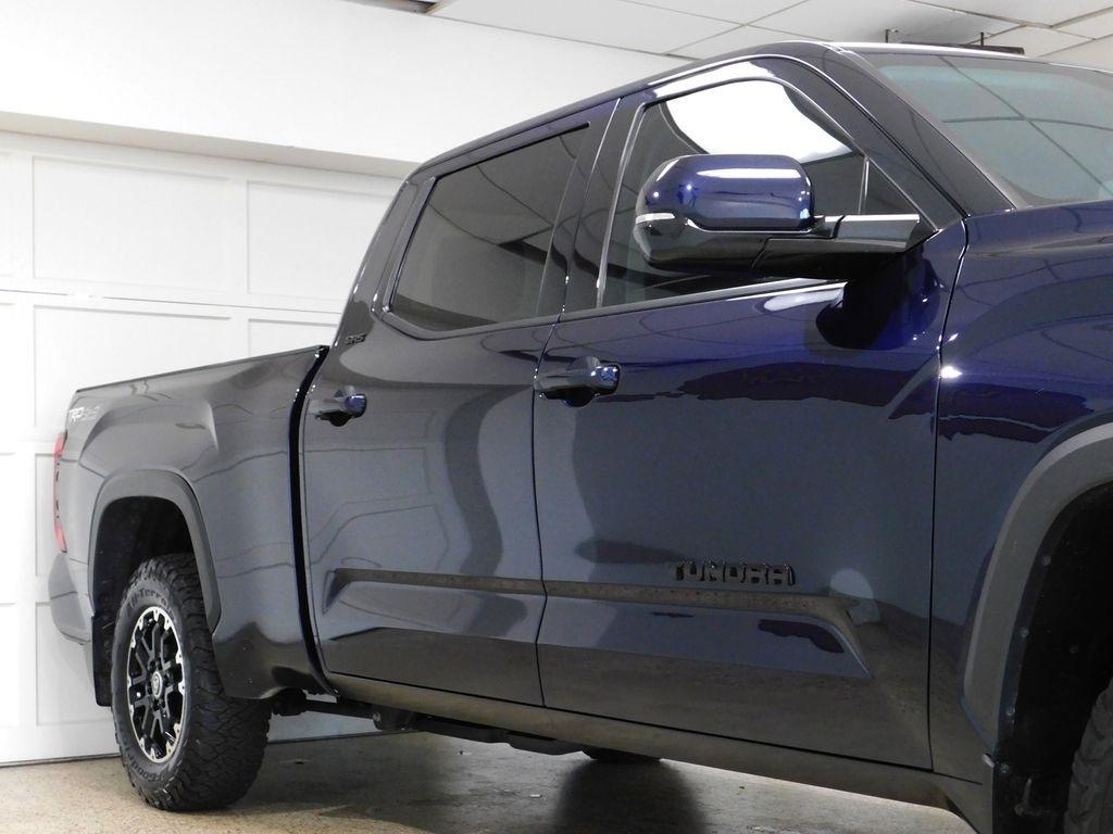 Toyota Tundra SR5 CrewMax 4WD Long Bed 2023