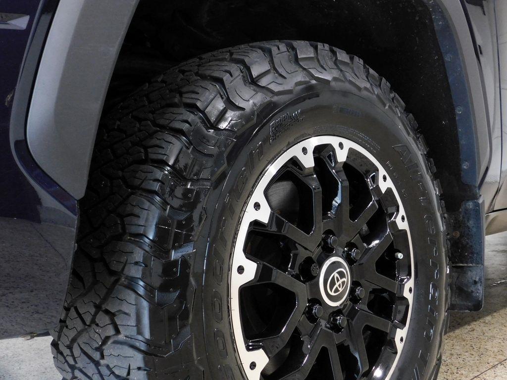 Toyota Tundra SR5 CrewMax 4WD Long Bed 2023