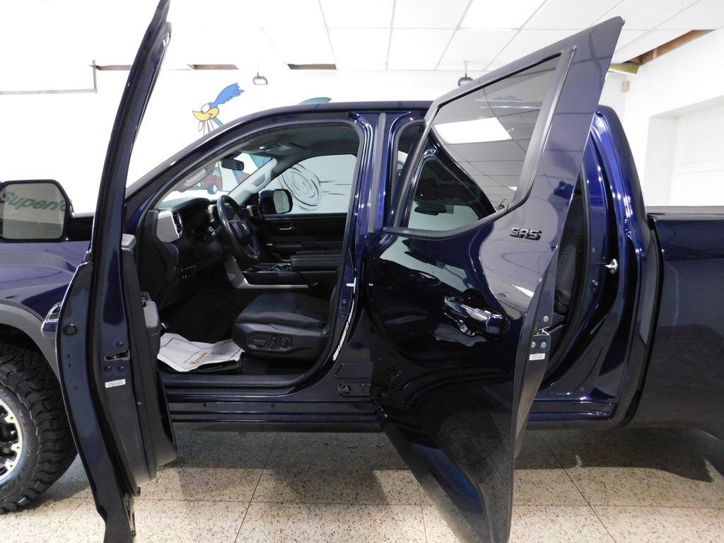 Toyota Tundra SR5 CrewMax 4WD Long Bed 2023