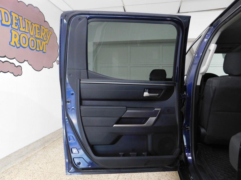 Toyota Tundra SR5 CrewMax 4WD Long Bed 2023