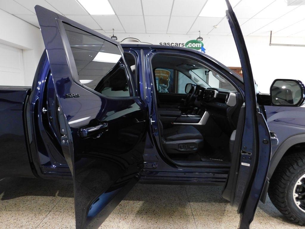 Toyota Tundra SR5 CrewMax 4WD Long Bed 2023