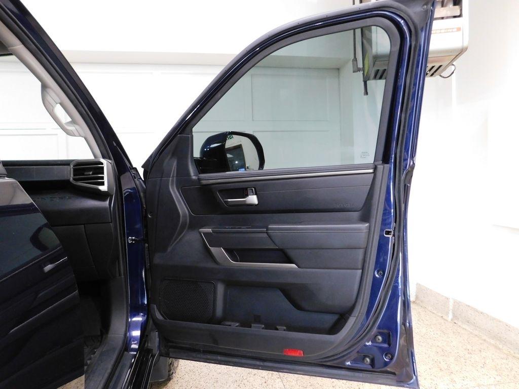 Toyota Tundra SR5 CrewMax 4WD Long Bed 2023