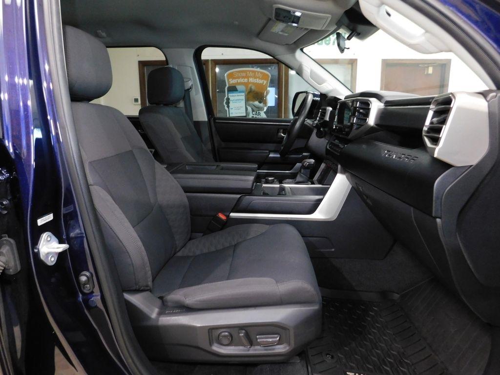 Toyota Tundra SR5 CrewMax 4WD Long Bed 2023