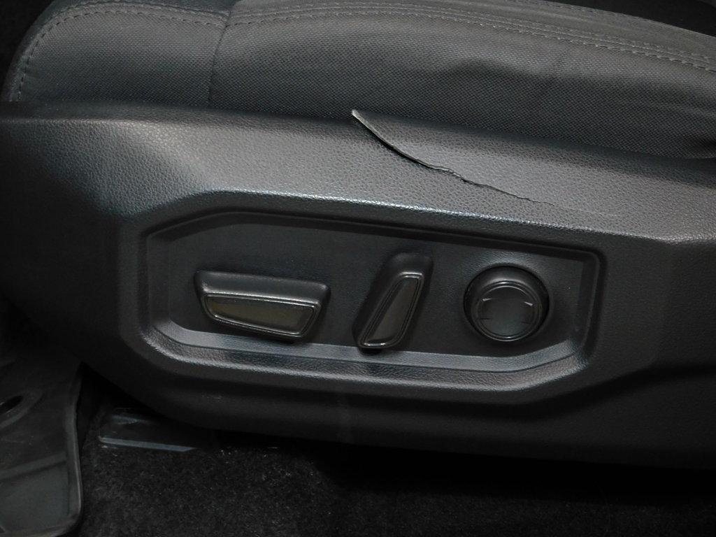 Toyota Tundra SR5 CrewMax 4WD Long Bed 2023