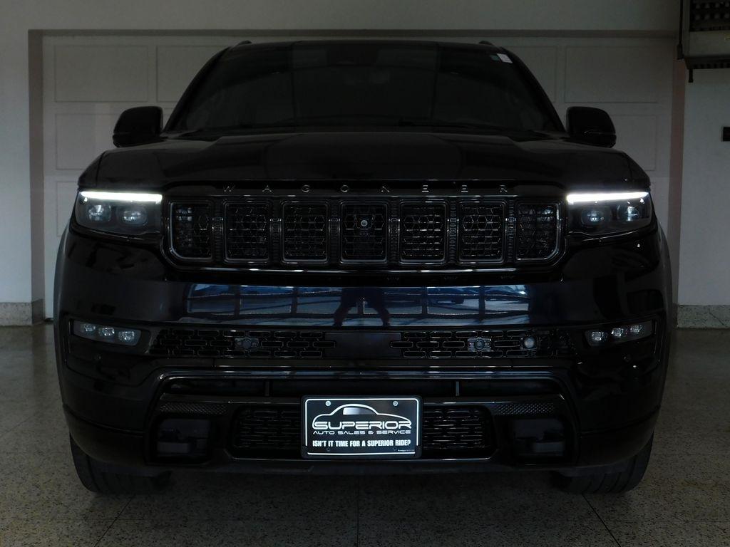 Jeep Grand Wagoneer Series III 4WD 2023